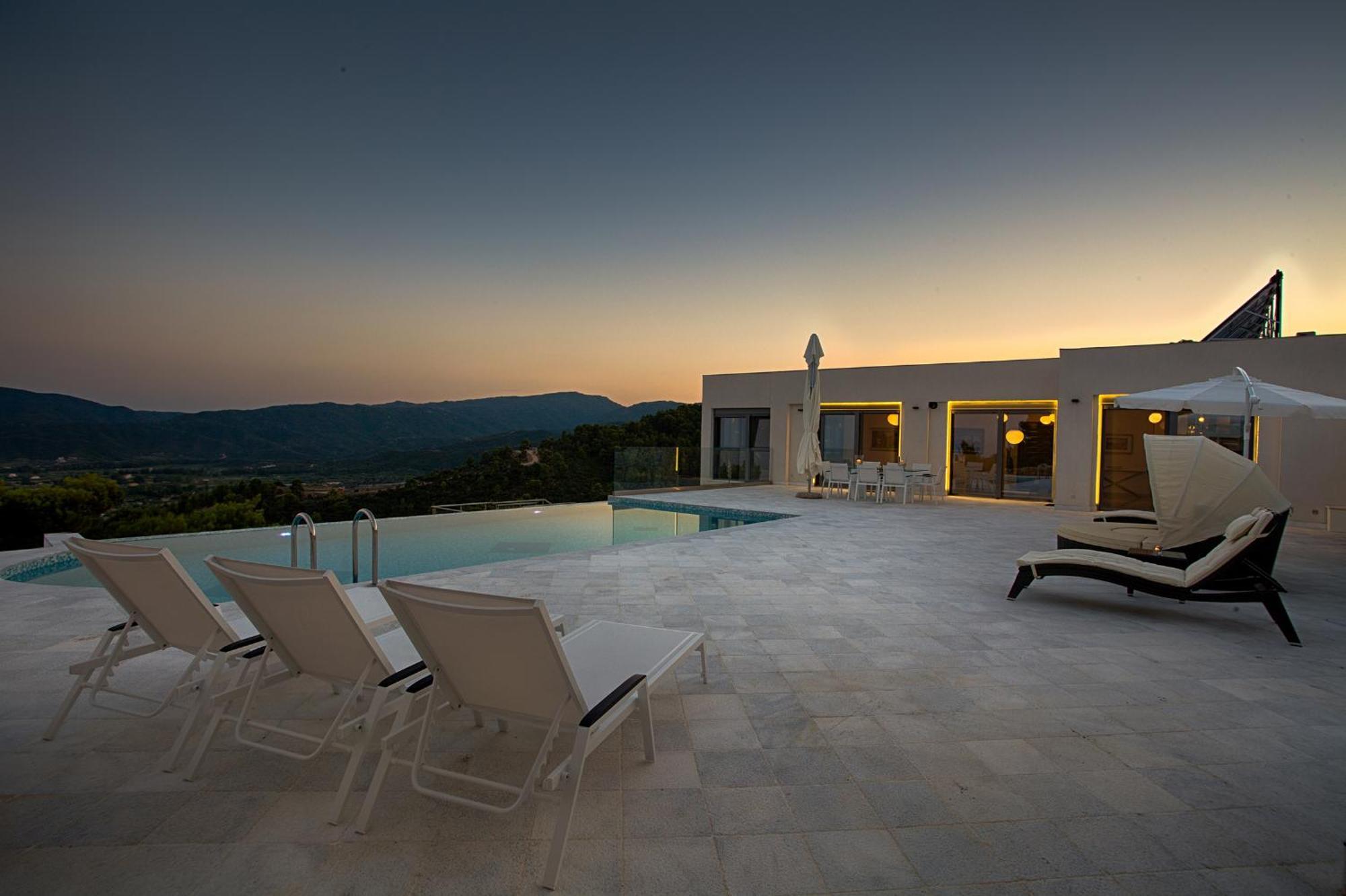Villa White Pearl Sarti Exteriér fotografie
